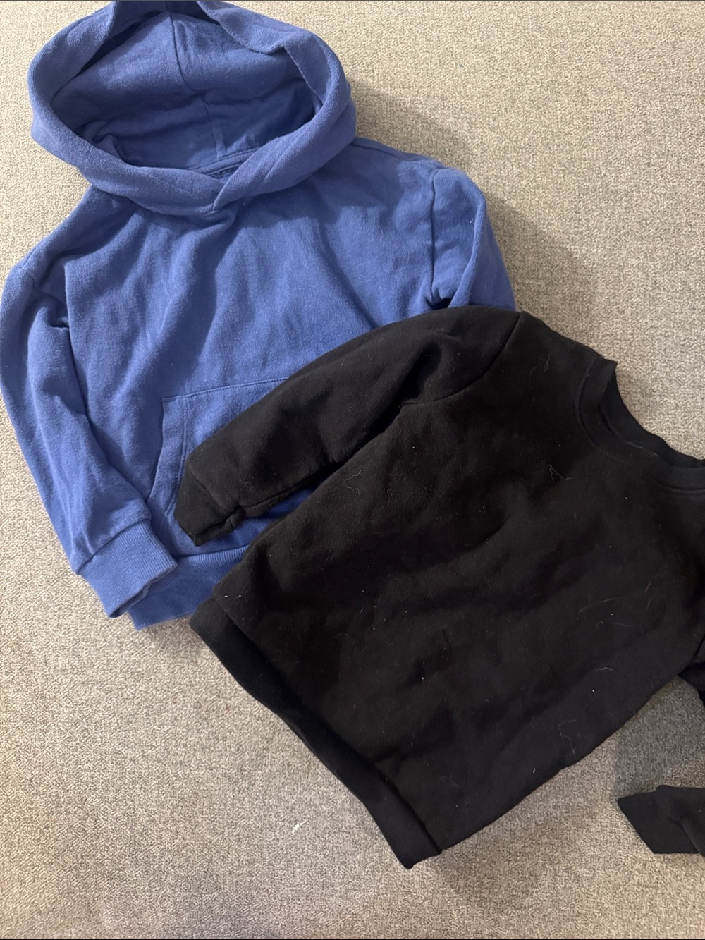 5/$15- Kids Blue Hoodie & Black Sweatshirt Set